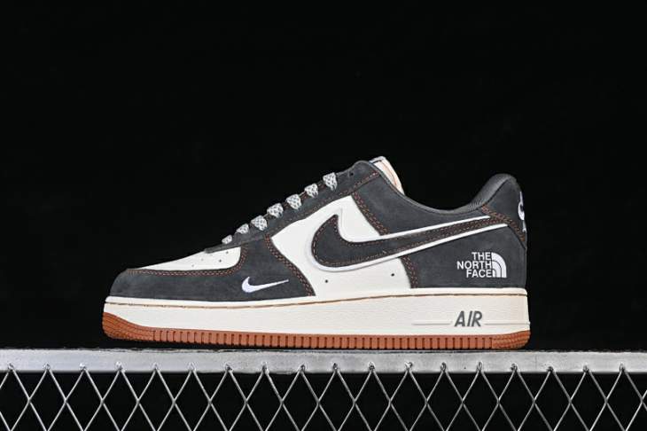 Picture of Air Force 1 _SKUfw22032975379356236fw